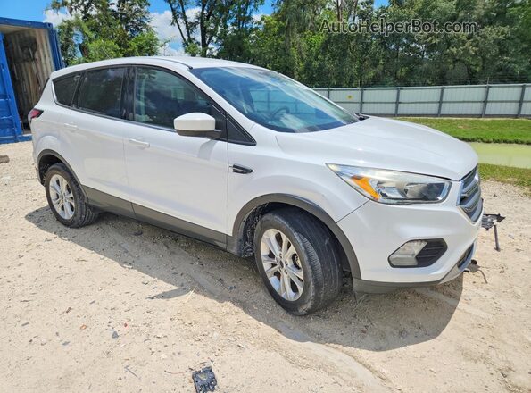 1FMCU0GD6HUE43621 2017 FORD ESCAPE White Przód prawy