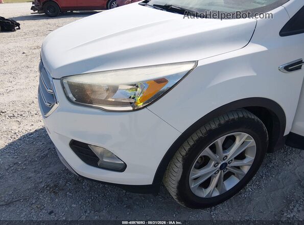 1FMCU0GD6JUA11214 2018 FORD ESCAPE White Front view