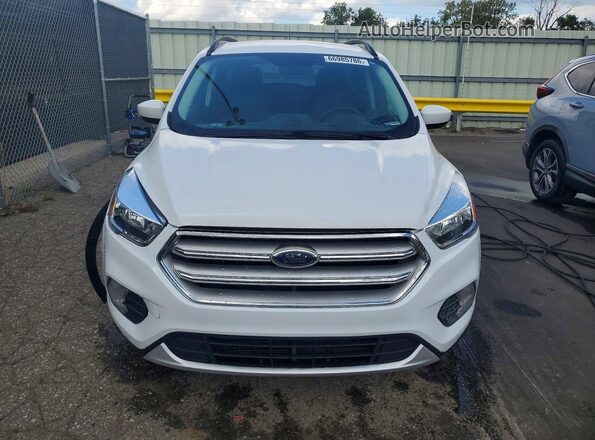 1FMCU0GD6JUD28085 2018 FORD ESCAPE White წინა პანელის ხედი