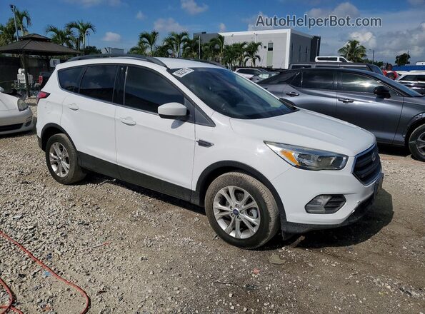 1FMCU0GD6JUD38289 2018 FORD ESCAPE White Դիմացի տեսք