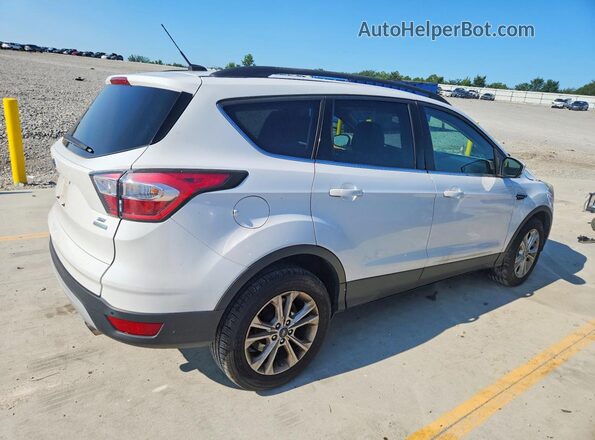 1FMCU0GD7HUA89253 2017 FORD ESCAPE Белый Задняя правая четверть
