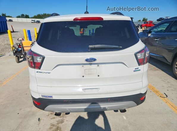 1FMCU0GD7HUA89253 2017 FORD ESCAPE Белый Вид сзади
