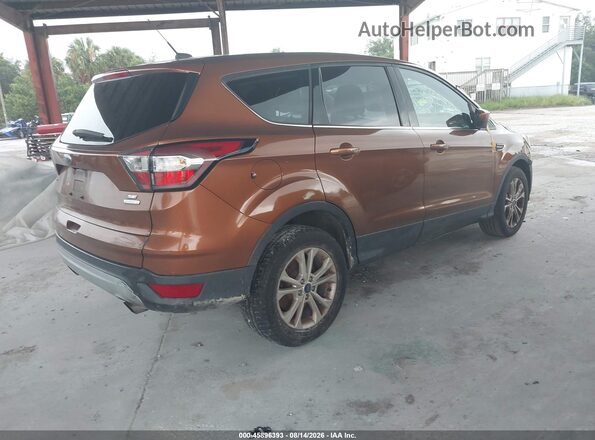 1FMCU0GD7HUB19724 2017 FORD ESCAPE Brown Trasero derecho