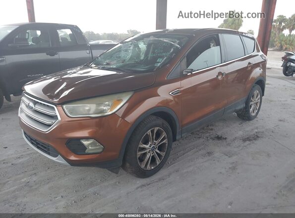 1FMCU0GD7HUB19724 2017 FORD ESCAPE Brown Vista tres cuartos delantera izquierda