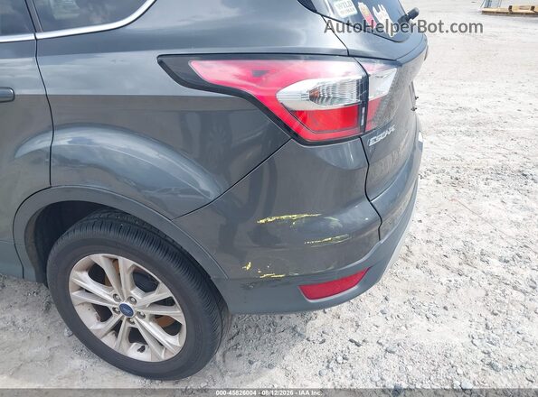 1FMCU0GD7HUD08454 2017 FORD ESCAPE Black წინა ხედი