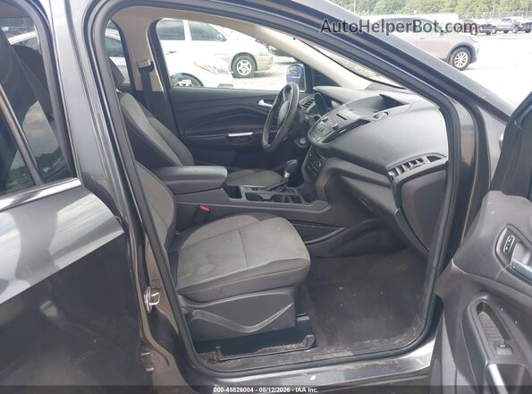 1FMCU0GD7HUD08454 2017 FORD ESCAPE Black წინა სალონის ხედი
