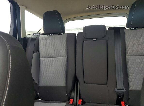 1FMCU0GD7HUD18403 2017 FORD ESCAPE Белый Вид задних сидений