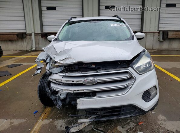 1FMCU0GD7JUC03970 2018 FORD ESCAPE Белый Вид спереди