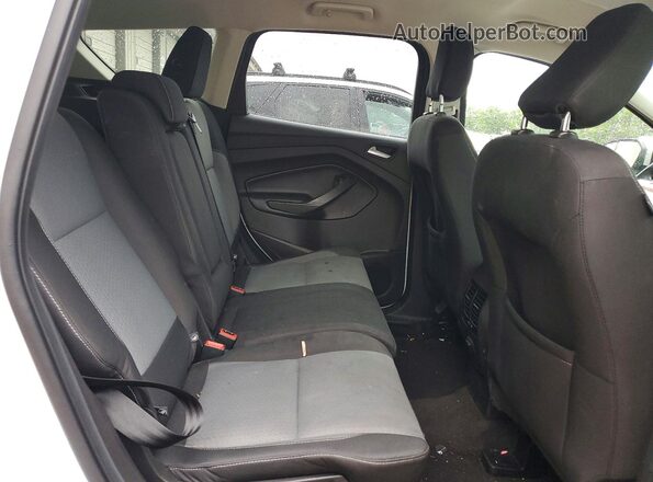 1FMCU0GD7JUC03970 2018 FORD ESCAPE Белый Вид задней части салона