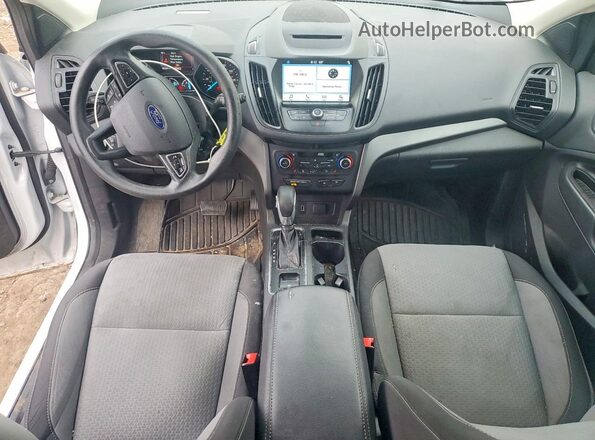 1FMCU0GD7JUC57446 2018 FORD ESCAPE White Widok deski rozdzielczej