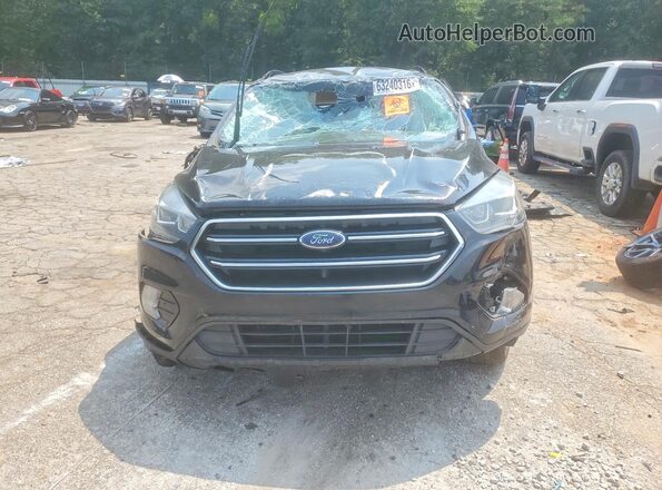 1FMCU0GD8HUC47390 2017 FORD ESCAPE Black Widok z przodu