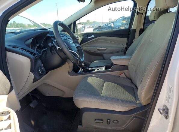 1FMCU0GD8HUC73181 2017 FORD ESCAPE White Вид салону спереду