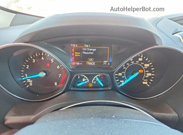 1FMCU0GD8HUC88201 2017 FORD ESCAPE Белый 