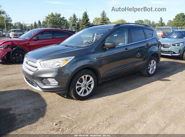 1FMCU0GD8JUA03258 2018 FORD ESCAPE Gray წინა მარცხენა ხედი სამი მეოთხედიდან