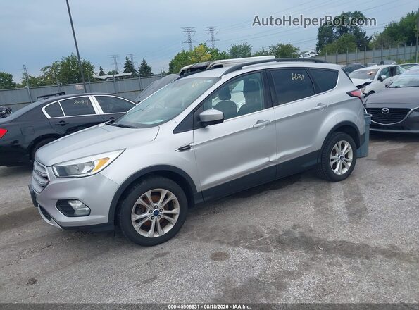 1FMCU0GD8JUA94953 2018 FORD ESCAPE Silver წინა მარცხენა ხედი სამი მეოთხედიდან
