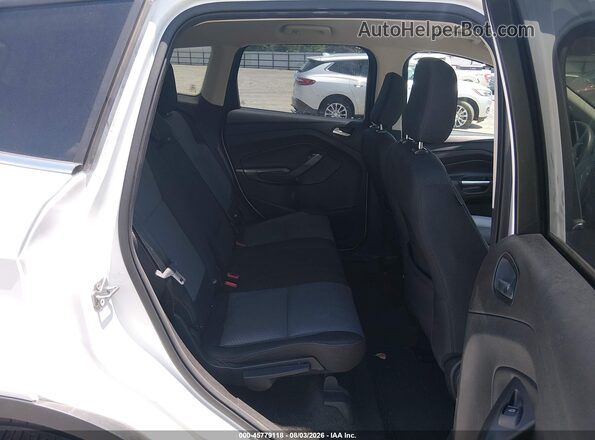 1FMCU0GD8JUC02763 2018 FORD ESCAPE White Widok naklejki z numerem VIN