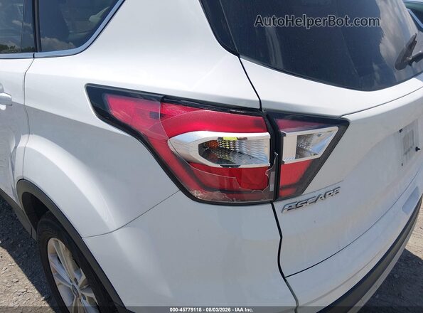1FMCU0GD8JUC02763 2018 FORD ESCAPE White Widok z przodu