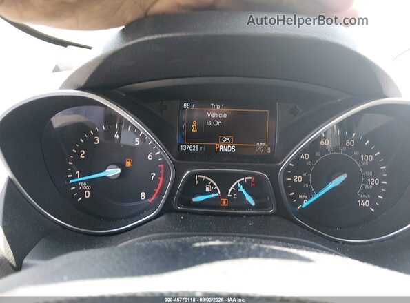 1FMCU0GD8JUC02763 2018 FORD ESCAPE White Widok tylnych siedzeń