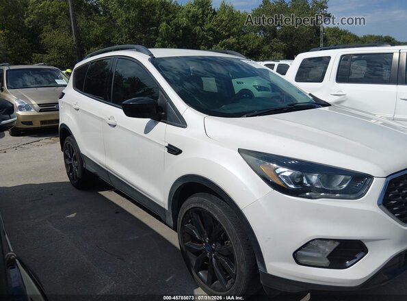 1FMCU0GD8JUD28671 2018 FORD ESCAPE White უკანა სალონის ხედი