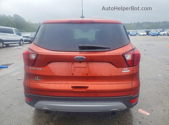 1FMCU0GD8KUA38268 2019 FORD ESCAPE Orange Հետևի տեսք
