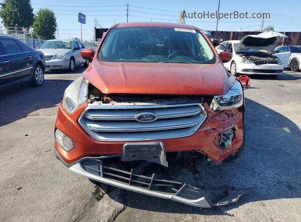 1FMCU0GD8KUB04768 2019 FORD ESCAPE Orange Vista frontal