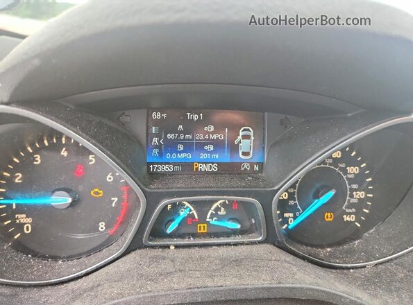 1FMCU0GD8KUB13082 2019 FORD ESCAPE Silver Instrument cluster view