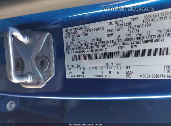 1FMCU0GD9HUB29817 2017 FORD ESCAPE Blue ძრავის განყოფილების ხედი