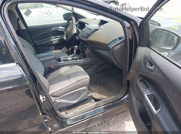 1FMCU0GD9HUB51686 2017 FORD ESCAPE Black წინა სალონის ხედი
