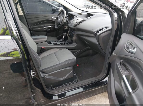 1FMCU0GD9HUC47608 2017 FORD ESCAPE Black Սալոնի դիմացի տեսք