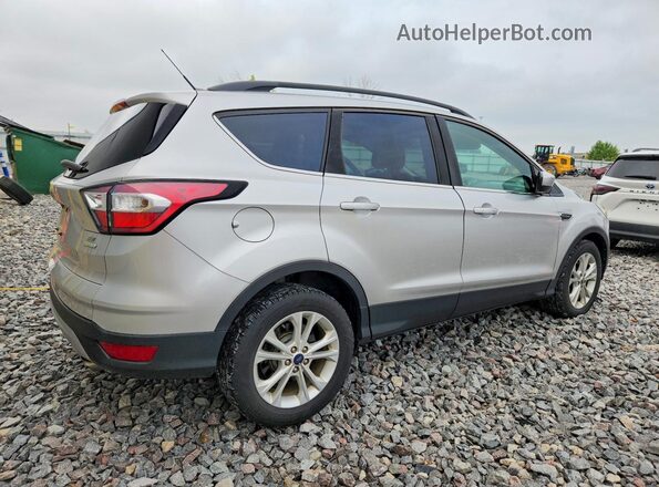 1FMCU0GD9HUC61539 2017 FORD ESCAPE Silver Trasero derecho