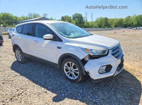 1FMCU0GD9HUE38641 2017 FORD ESCAPE White Front right
