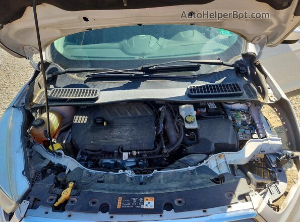 1FMCU0GD9HUE38641 2017 FORD ESCAPE White Engine compartment view