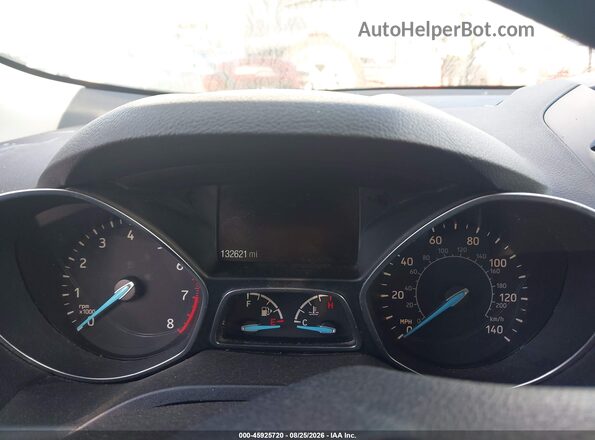 1FMCU0GD9JUB15681 2018 FORD ESCAPE Белый Вид задних сидений