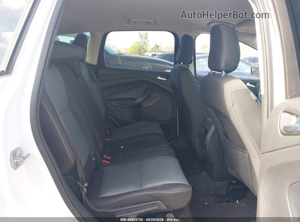 1FMCU0GD9JUB15681 2018 FORD ESCAPE Белый Вид наклейки с VIN-кодом