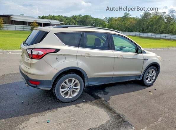 1FMCU0GD9JUB46039 2018 FORD ESCAPE Tan Rear right
