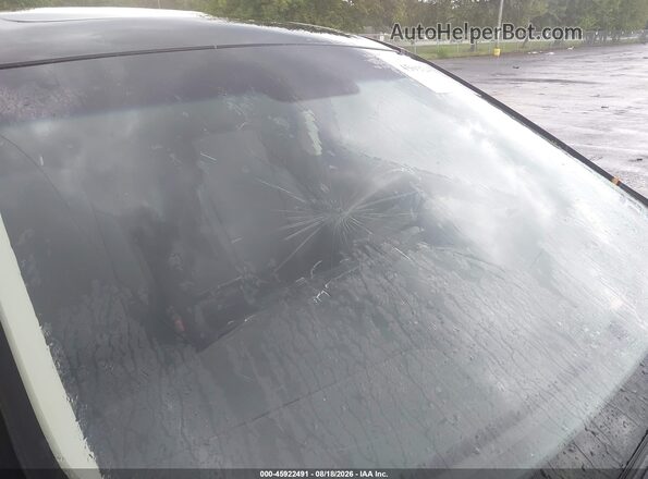 1FMCU0GDXHUE11822 2017 FORD ESCAPE Черный Вид спереди