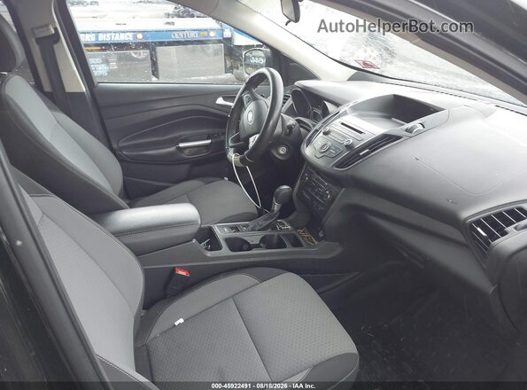 1FMCU0GDXHUE11822 2017 FORD ESCAPE Черный Вид салона спереди