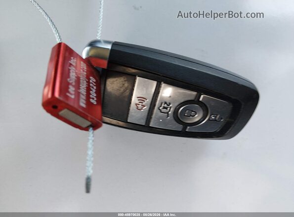 1FMCU0GN0SUB21413 2025 FORD ESCAPE Light Blue Widok deski rozdzielczej