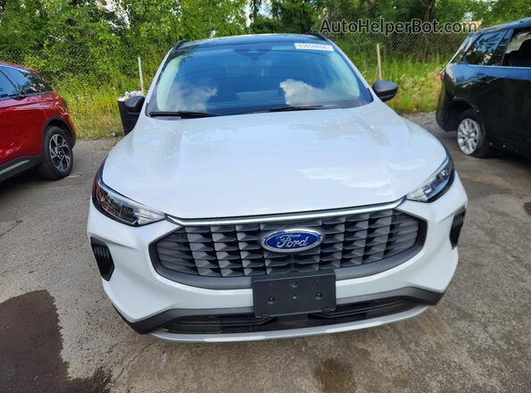 1FMCU0GN4SUB50347 2025 FORD ESCAPE White Вид спереду
