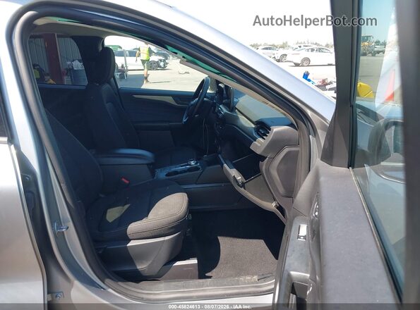 1FMCU0GN8RUB52726 2024 FORD ESCAPE Silver Widok wnętrza z przodu