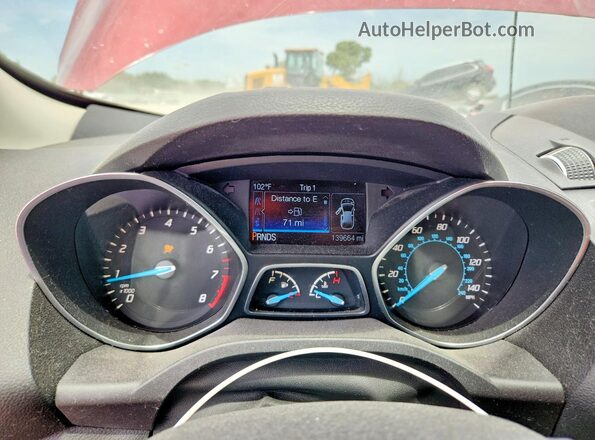 1FMCU0GX0GUB94113 2016 FORD ESCAPE Красный Вид щитка приборов