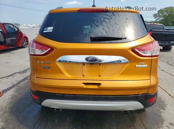1FMCU0GX9GUB22603 2016 FORD ESCAPE Orange Rear view