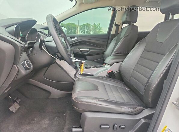 1FMCU0GX9GUB68450 2016 FORD ESCAPE White Вид салону спереду