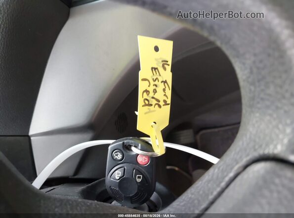 1FMCU0GXXGUB31312 2016 FORD ESCAPE Красный Вид панели приборов