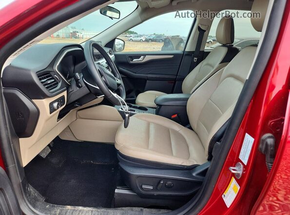 1FMCU0H69MUA96828 2021 FORD ESCAPE Красный Вид салона спереди