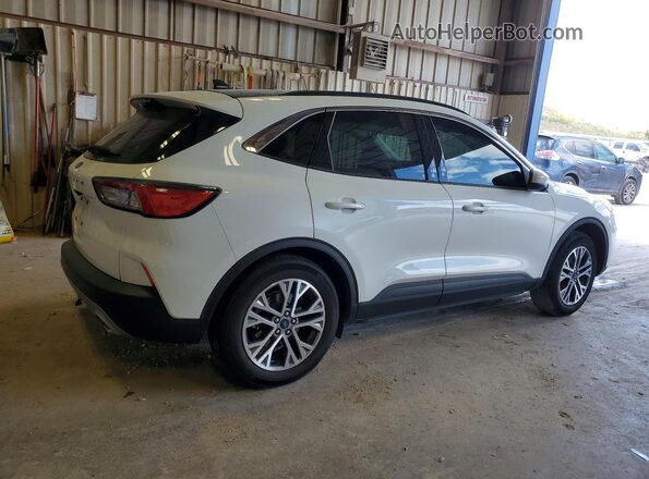 1FMCU0H69NUB64465 2022 FORD ESCAPE Белый Задняя правая четверть