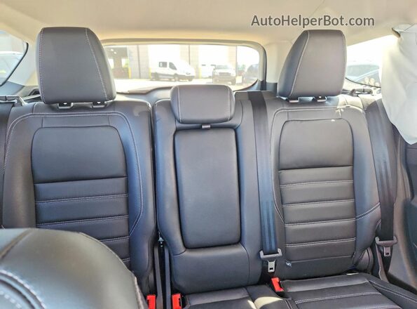 1FMCU0HD1JUB10361 2018 FORD ESCAPE White Հետևի նստատեղերի տեսք