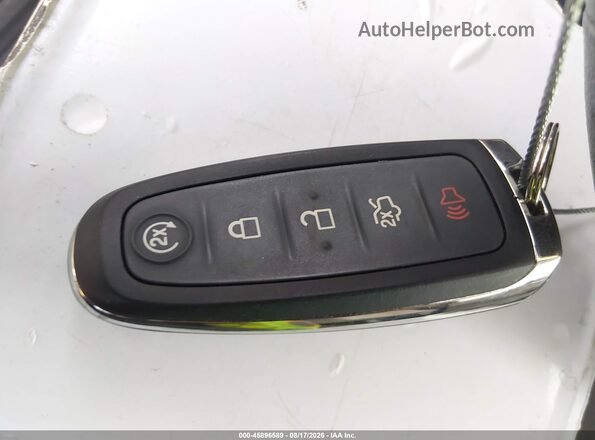 1FMCU0HD5KUB28489 2019 FORD ESCAPE Белый Вид панели приборов