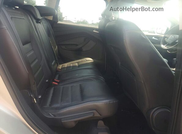 1FMCU0HD7JUD57075 2018 FORD ESCAPE Beige Սալոնի հետևի տեսք