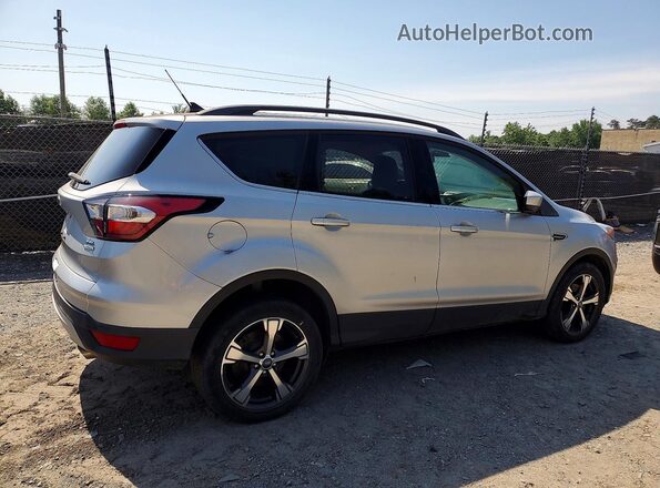 1FMCU0HD8JUD14719 2018 FORD ESCAPE Silver Rear right